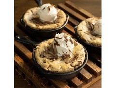 體驗(yàn)冰火兩重天的口感！香草冰淇淋巧克力曲奇